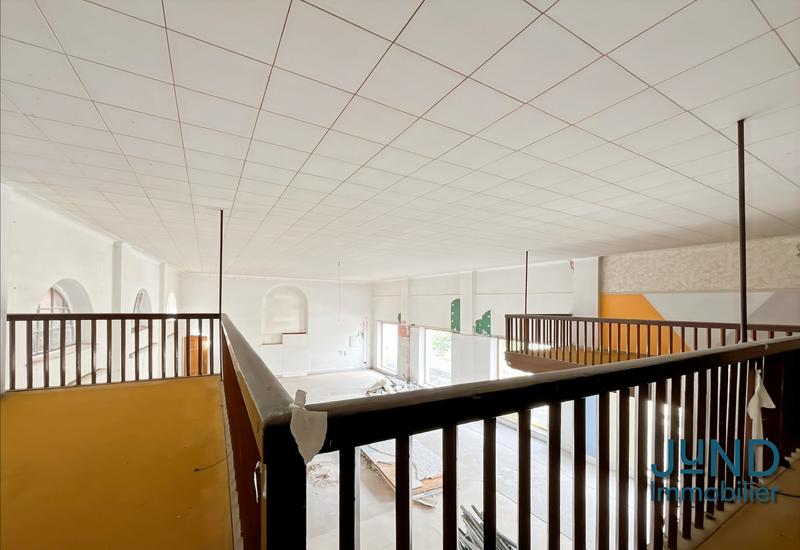 Local d'activités - 270 m²