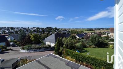 Maison - 230 m² - 6 pièces