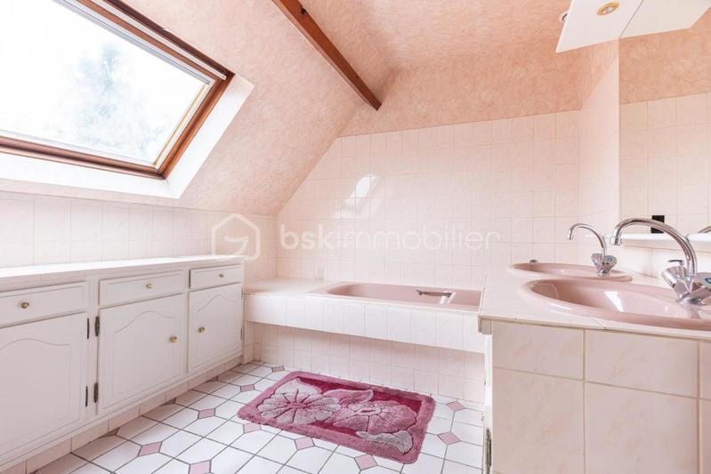 Maison - 139 m² - 6 pièces