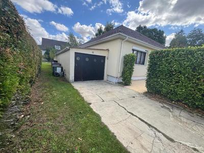 Maison - 92 m² - 5 pièces