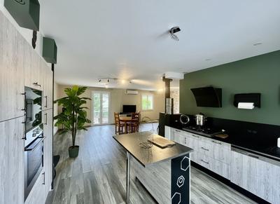 Maison - 140 m² - 6 pièces