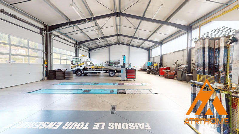 Fonds de commerce - 2 000 m²