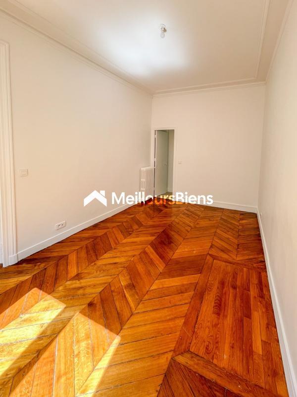 Appartement ancien - 127 m² - 5 pièces