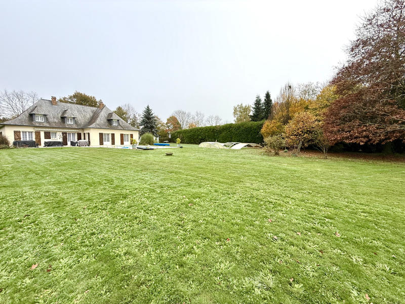 Maison - 200 m² - 7 pièces