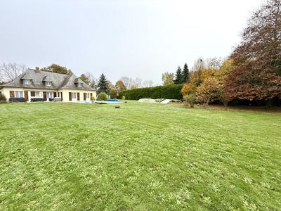 Maison - 200 m² - 7 pièces