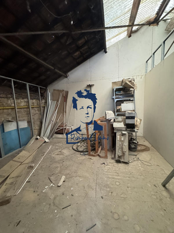 Local d'activités - 600 m²