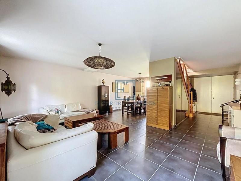 Maison - 167 m² - 7 pièces