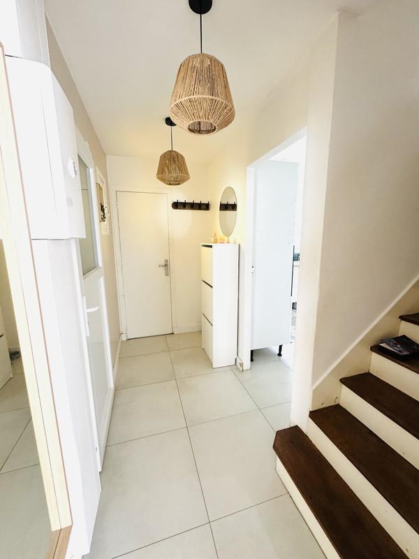 Maison - 95 m² - 5 pièces