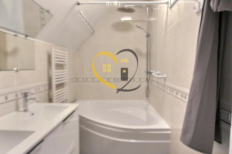 Maison de ville - 85 m² - 3 pièces