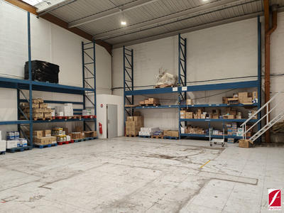 Entrepôt - 298 m²