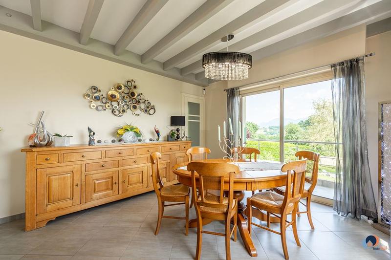 Maison traditionnelle - 135 m² - 5 pièces