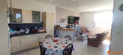 Maison - 96 m² - 4 pièces