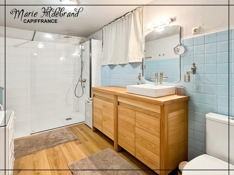 Maison - 200 m² - 6 pièces