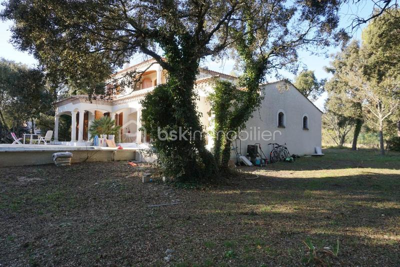 Villa - 140 m² - 5 pièces