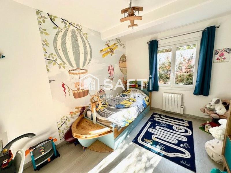 Maison - 180 m² - 7 pièces