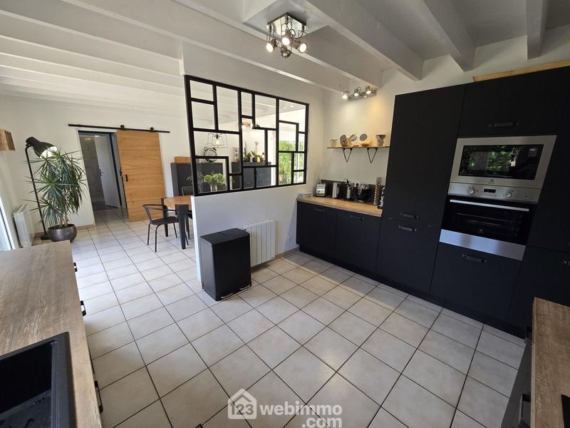 Maison - 161 m² - 5 pièces