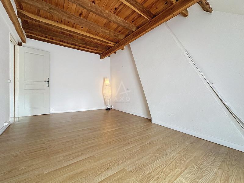 Longère - 185 m² - 9 pièces