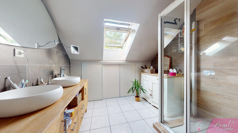 Maison - 132 m² - 6 pièces