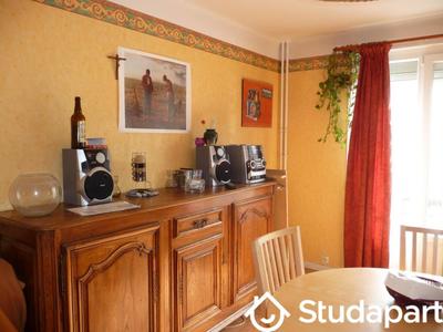 Chambre - 9 m² - 1 pièce