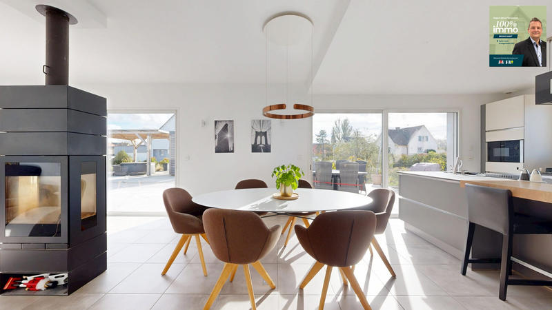 Maison - 222 m² - 7 pièces