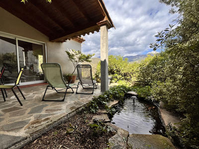 Maison - 260 m² - 8 pièces