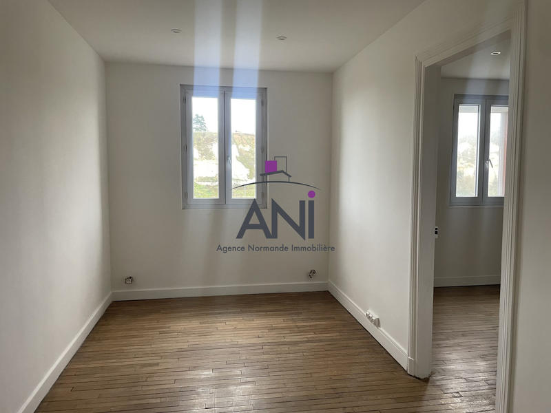 Appartement - 105 m² - 4 pièces