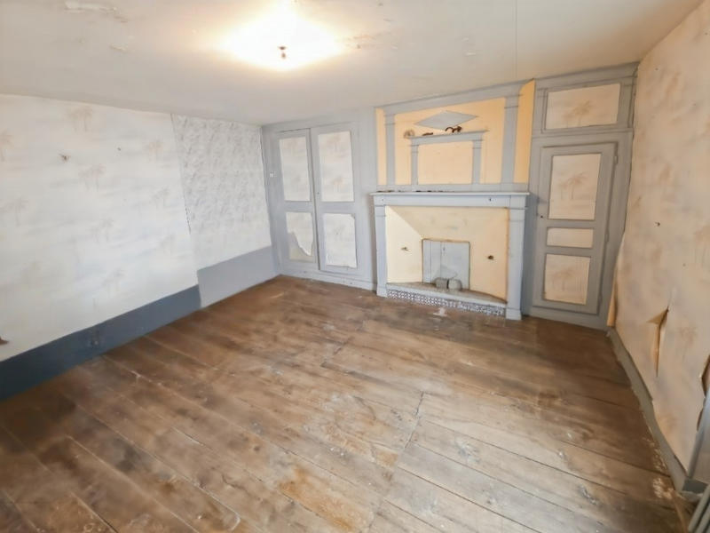 Maison - 202 m² - 7 pièces