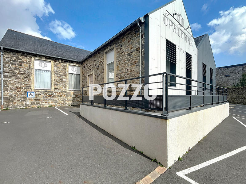 Local commercial - 255 m² - 5 pièces