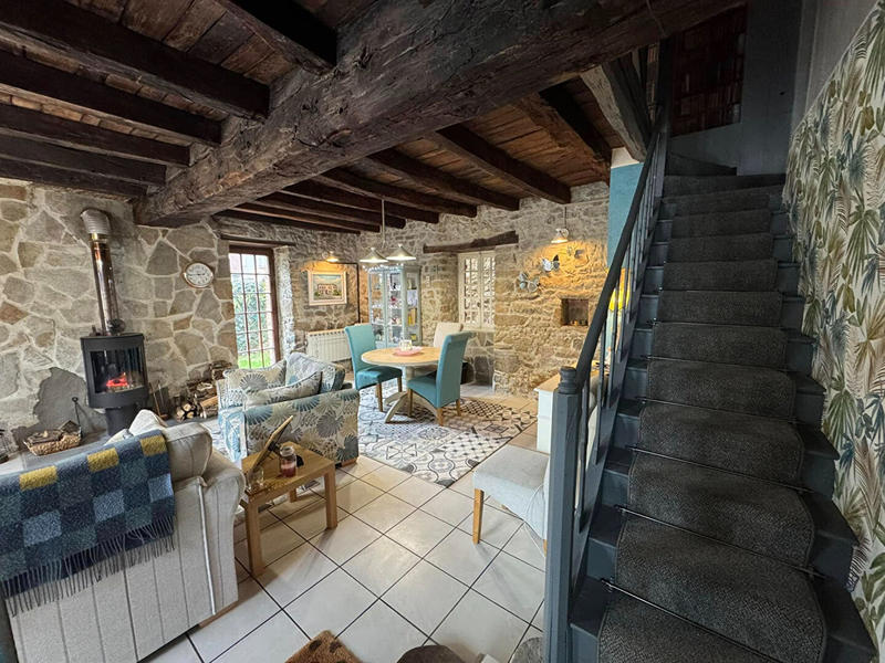 Maison - 137 m² - 6 pièces