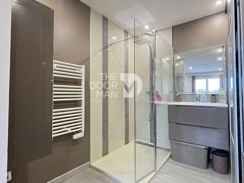 Maison - 97 m² - 4 pièces