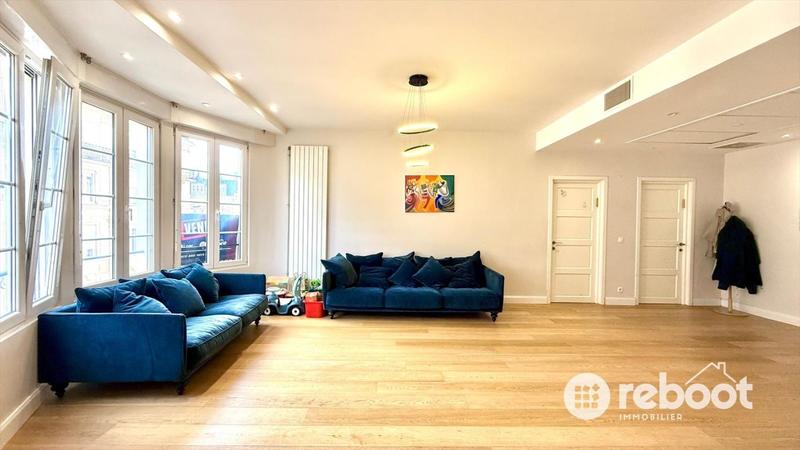 Appartement - 150 m² - 6 pièces