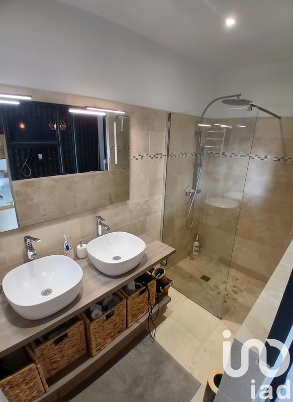 Maison - 177 m² - 7 pièces