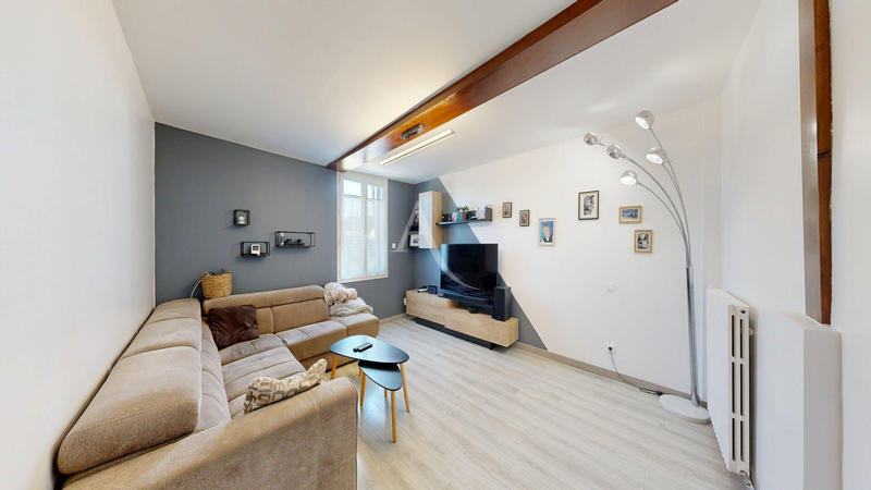 Maison - 95 m² - 5 pièces