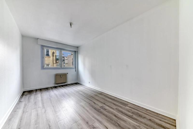 Appartement - 81 m² - 4 pièces