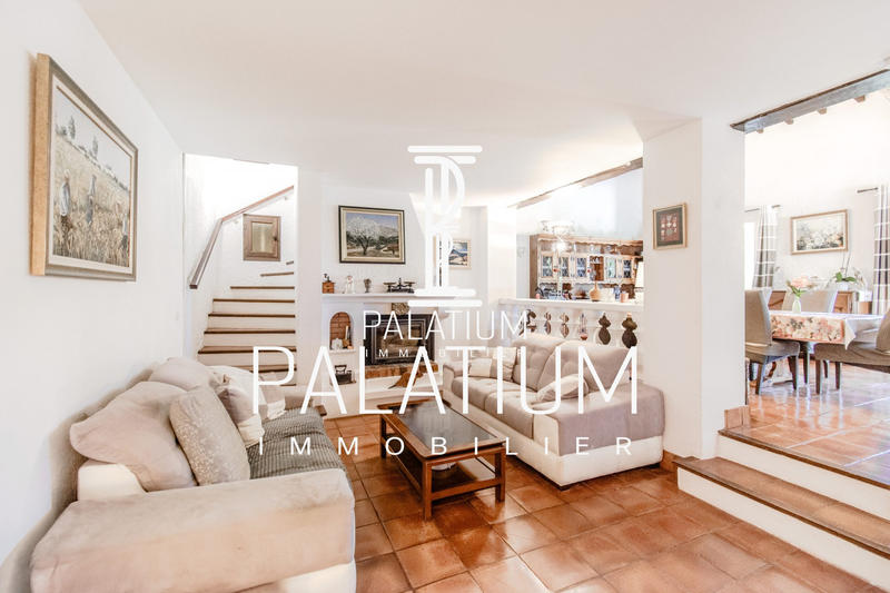 Villa - 175 m² - 8 pièces