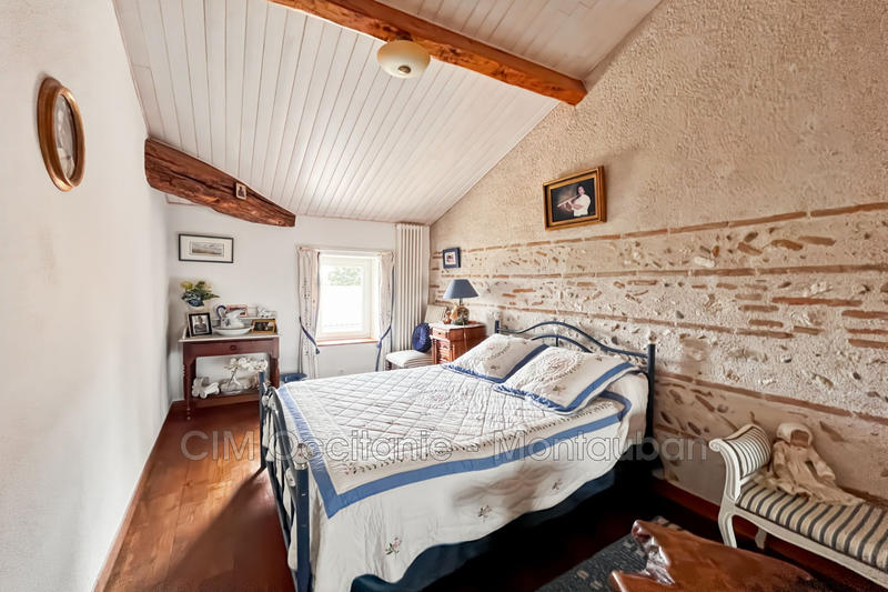 Maison - 201 m² - 6 pièces