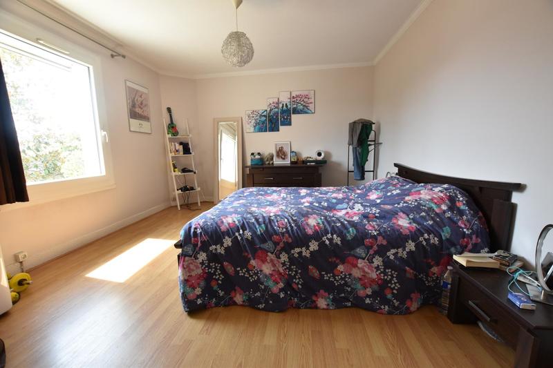 Maison - 200 m² - 7 pièces