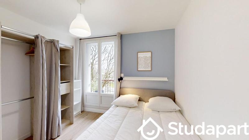 Chambre - 12 m² - 1 pièce