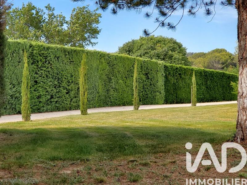 Maison - 260 m² - 7 pièces