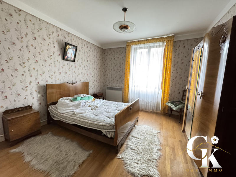 Maison ancienne - 180 m² - 7 pièces