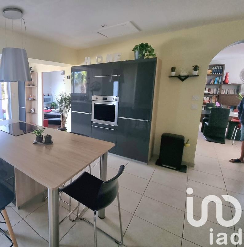 Maison - 163 m² - 6 pièces