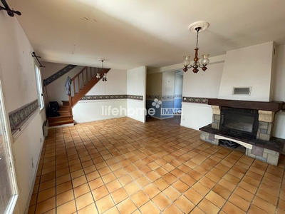 Maison traditionnelle - 116 m² - 6 pièces