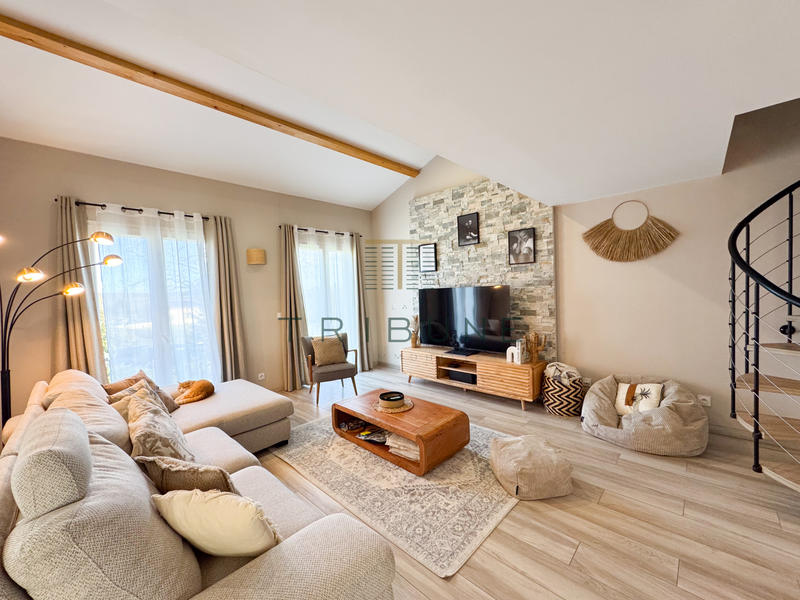 Maison - 145 m² - 6 pièces