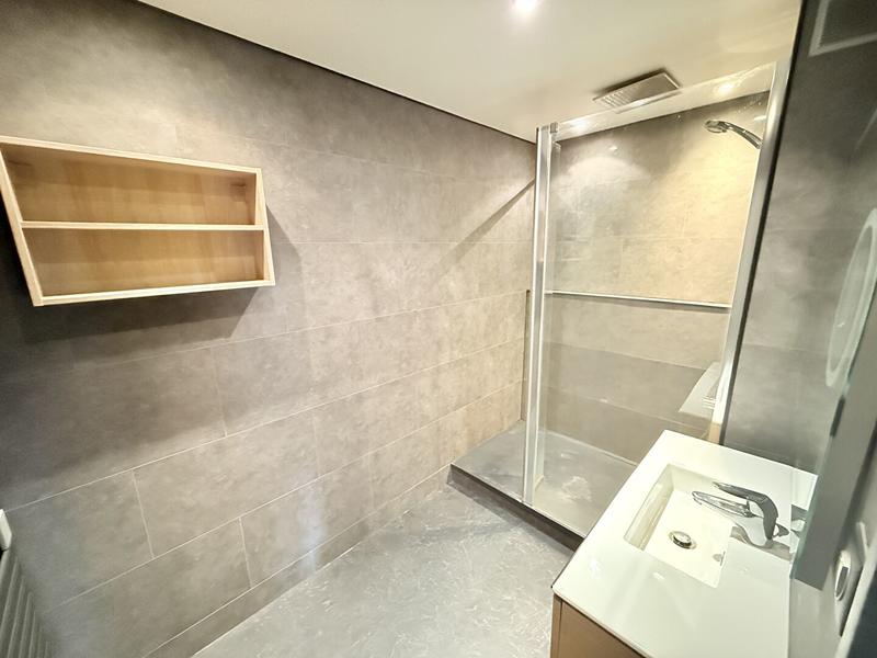 Appartement - 104 m² - 5 pièces