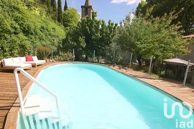 Maison - 195 m² - 7 pièces