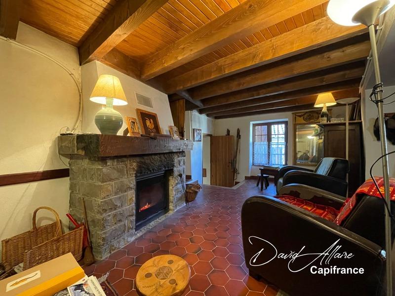 Maison - 110 m² - 4 pièces