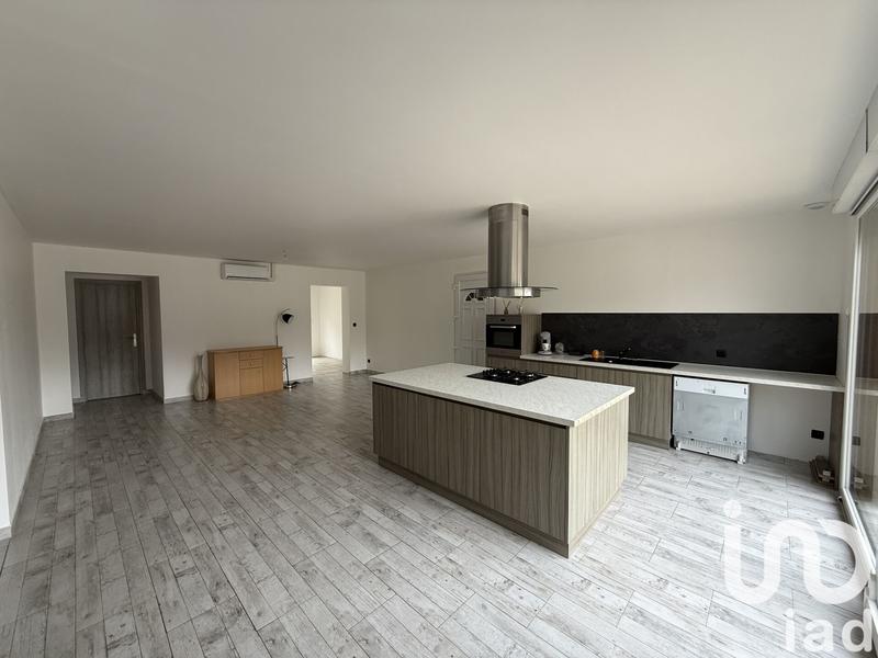 Maison - 215 m² - 7 pièces