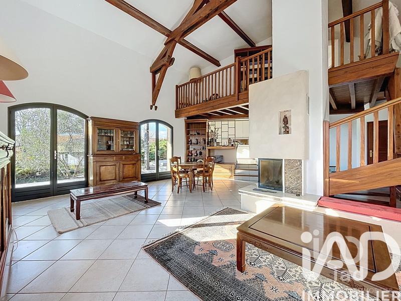 Maison de maîtres - 210 m² - 7 pièces