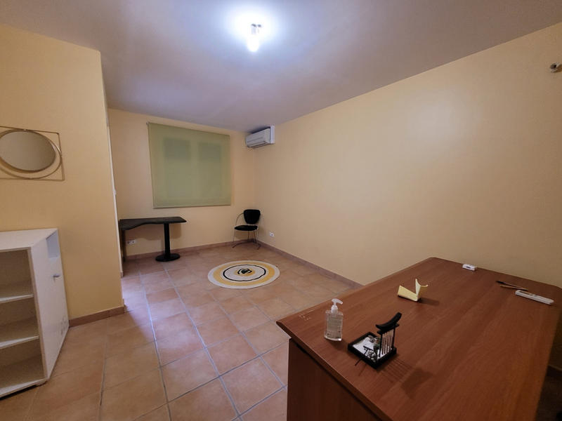 Local commercial - 250 m²