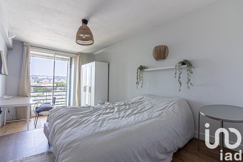 Appartement - 87 m² - 5 pièces